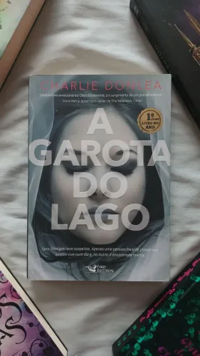 Livro A Garota do Lago