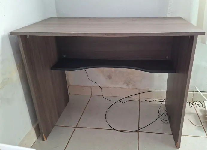 Mesa de escritório - Usada