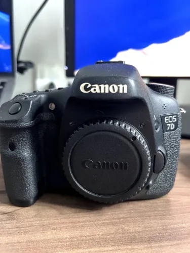 Câmera Canon EOS 7D - Excelente estado