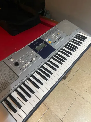 Teclado Yamaha Psr 323