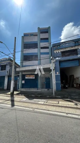 Prédio Comercial Estruturado à Venda ou para Locação na Rua da Constituição