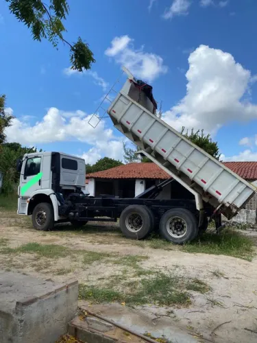 Vendo um Volkswagen 17.280 com baixa quilometragem.
