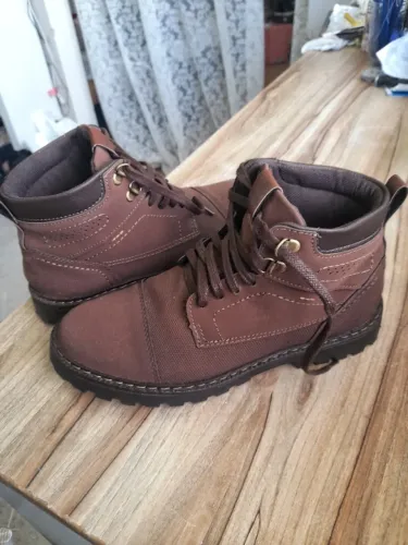 Bota Coturno couro legítimo NOVA