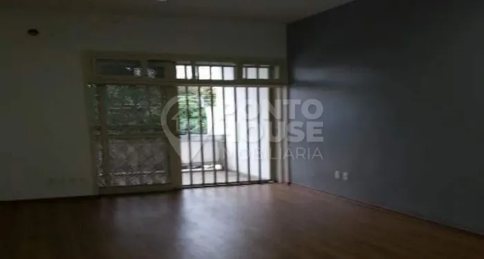 Sobrado comercial para venda e locação, 3 andares, 9 salas e 5 vagas