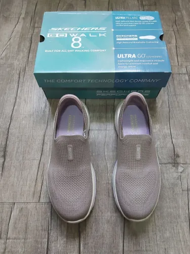 Tênis Feminino Skechers Go Walk 8<br>Avaliar o produto<br>Compartilhe<br>