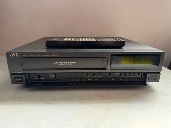 Videocassete JVC HR-D651M