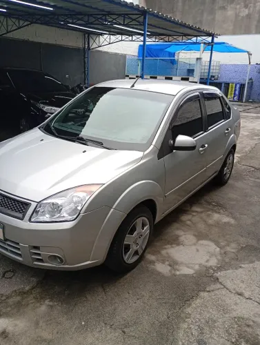 Ford Fiesta Sedan 1.0 8V Flex 4P 2008