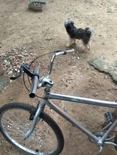 Bicicleta em bom estado 300 reais valor negociável ou troca