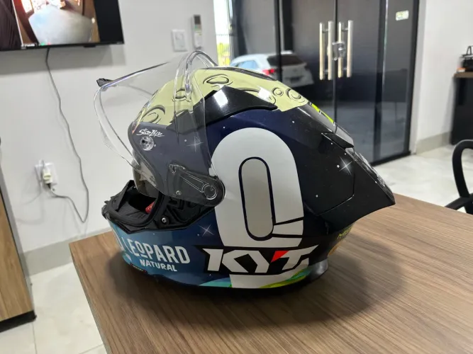 Capacete kyt r2r