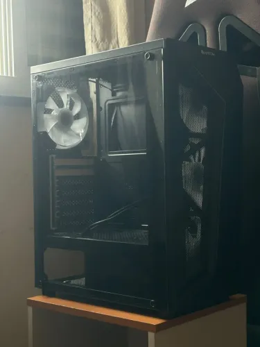 Gabinete Hayom C/ 4 fans Usado em Excelente Estado