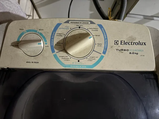 VENDO máquina de lavar 6kg