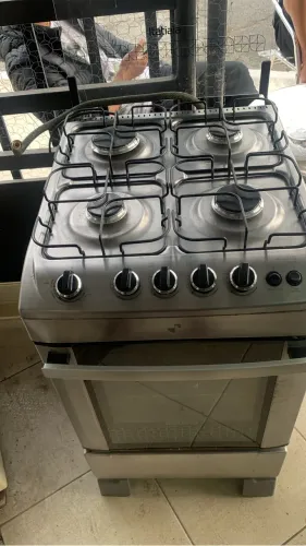 Vendo Fogão Itatiaia 4 bocas