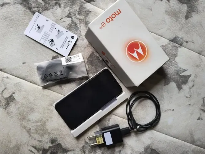 Celular Smartphone Motorola Moto e6s