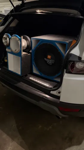 Som Automotivo Completo JBL Vulcano 3.0 + Taramps 2700D + Bateria 15