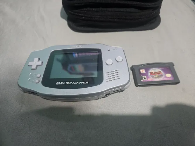Game boy advance prata