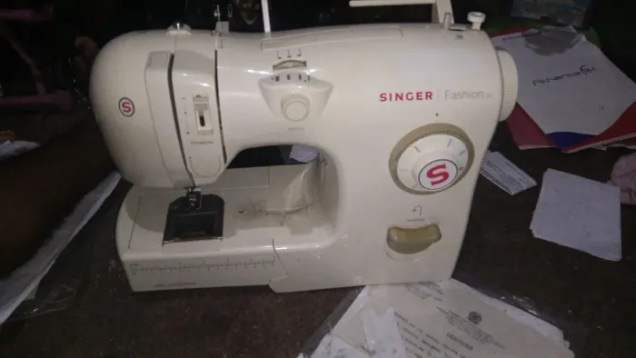 Máquina de custura