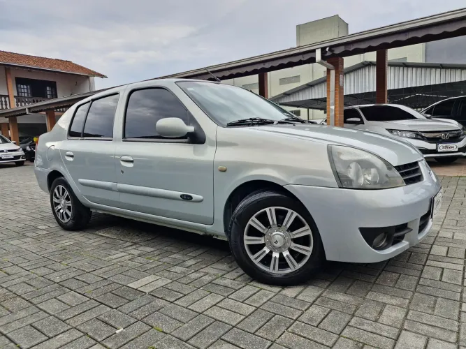 Renault Clio RT/ Privilège 1.6 16V 5P 2008
