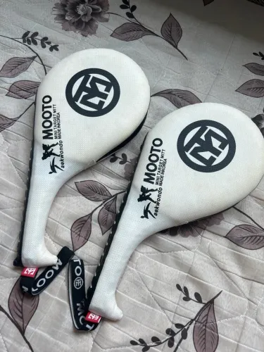 Manopla taekwondo mooto 