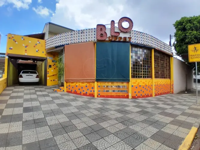 Buffet Infantil completo com mezanino para locação na Vila Brasil em Londrina