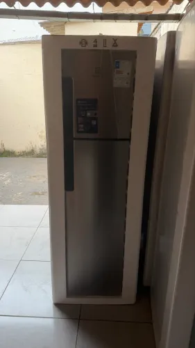 GELADEIRA ELETROLUX COM AUTOSENSER 380 LITROS INOX