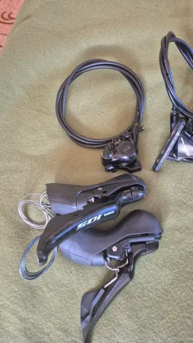 Kit Sti e Freio hidráulico Shimano 105 11v
