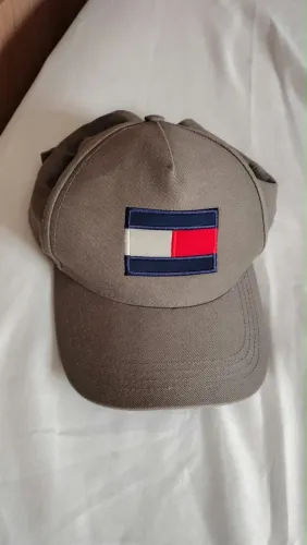 Boné tommy