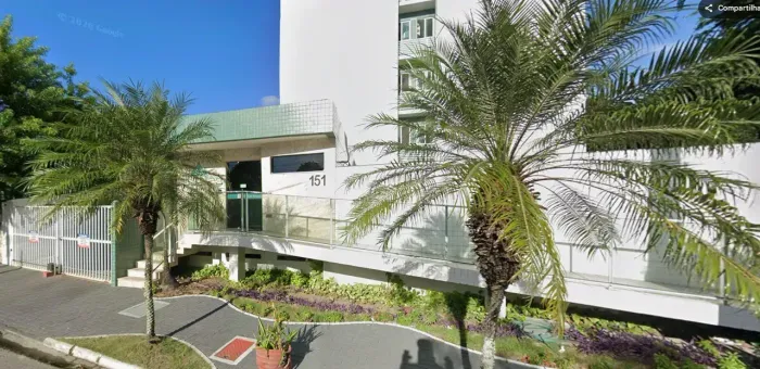 CASTELO BRANCO l POSIÇÃO NORTE 1° ANDAR 2 QUARTOS 1 SUÍTE WC SOCIAL VARANDA 1 VAGA LAZER P