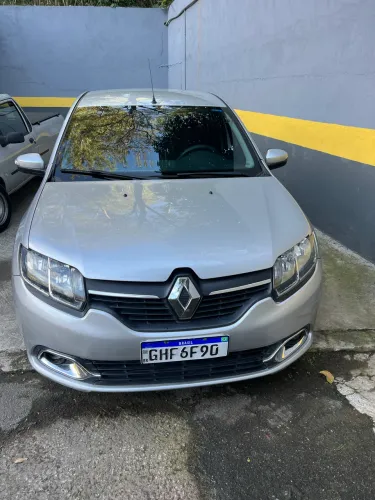 Renault Logan Expression Hi-flex 1.6 8V 4P 2016