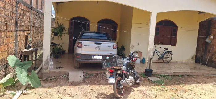 VENDO CASA .ACEITO PROPOSTAS