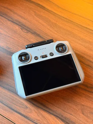 Controle DJI RC2 com tela
