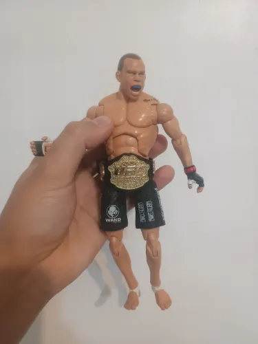 Wanderlei Silva Boneco articulado UFC + Cinturão (Jakks 2009)