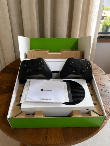 Xbox Séries S - Seminovo