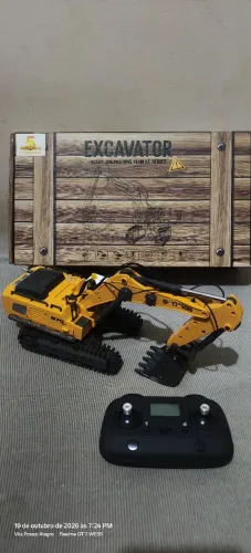 Mini Escavadeira Elétrica RC Escala 1/50 nova sem uso