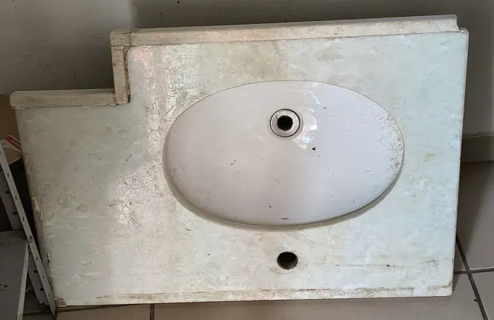 Vendo cuba de banheiro usada