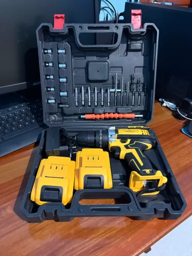 Parafusadeira e Furadeira sem Fio - Kit Completo