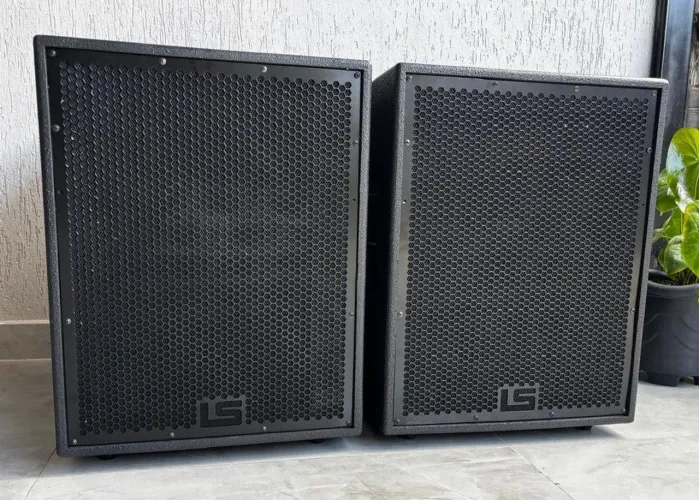 PAR DE SUB'S LSa - 18C 1.000 WATSS RMS.
