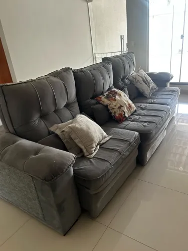 Sofá retrátil e reclinável cor cinza