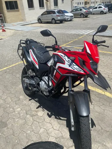 Troco por carro em bom estado 