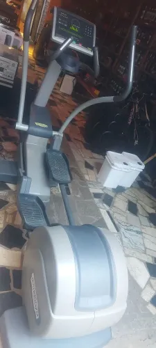 ELIPTICO Tecnogym Excite - Academia.