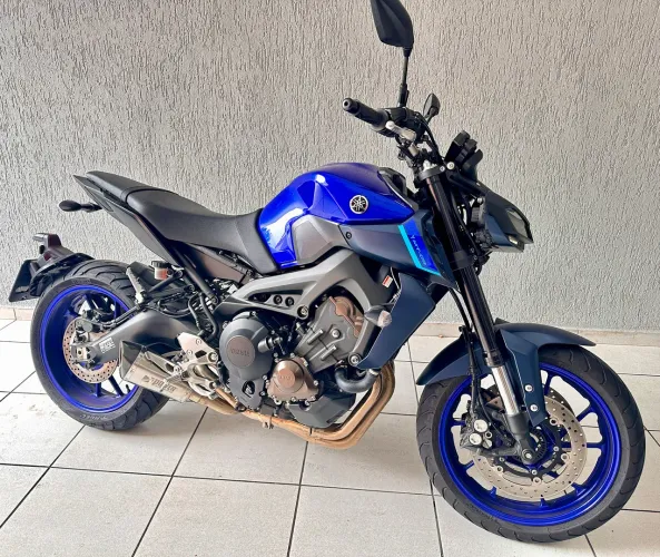 Yamaha MT-09 2023 Azul | 9.900 km