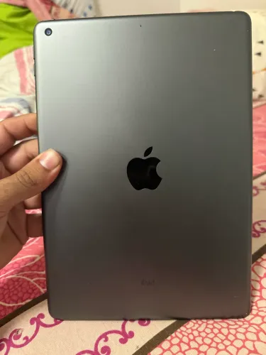 iPad 9 64gb Tudo funcionando 100% - Barato pra ir logo - Entrego com taxa - Parcelo 12x