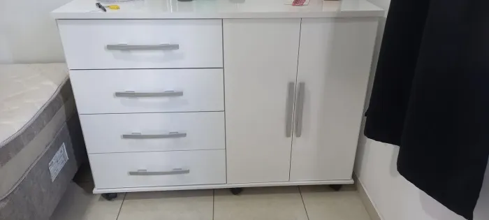 CÔMODA 