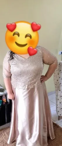 Vestido de festa plus size dourado tamanho G3