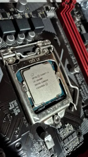 Kit CPU "i5 10400f" + Placa mãe "Gigabyte B560m Gaming HD"