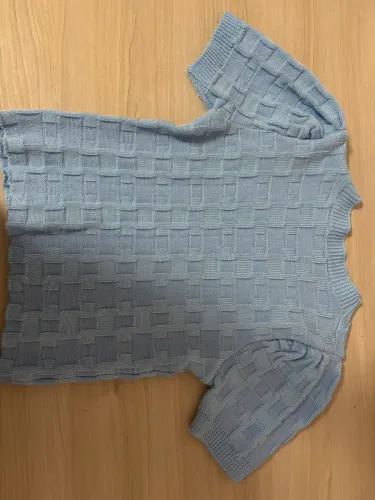 Blusa de tricot nova cor azul claro P