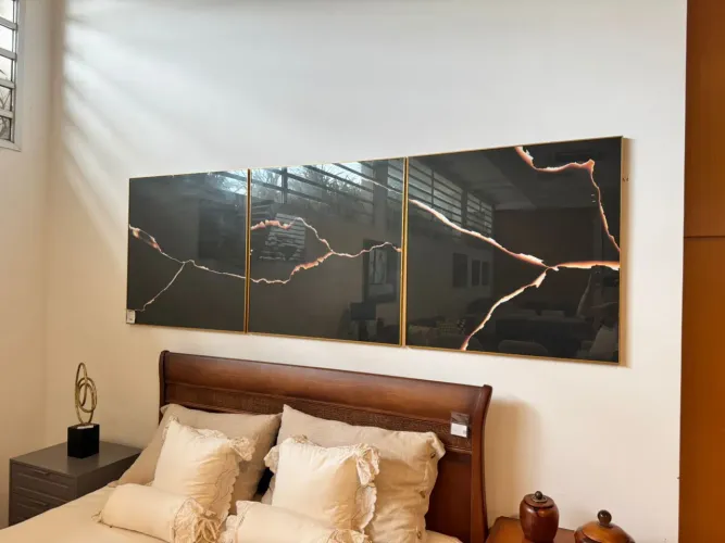 Conjunto com três quadros novos de : 3754,00 por: 948