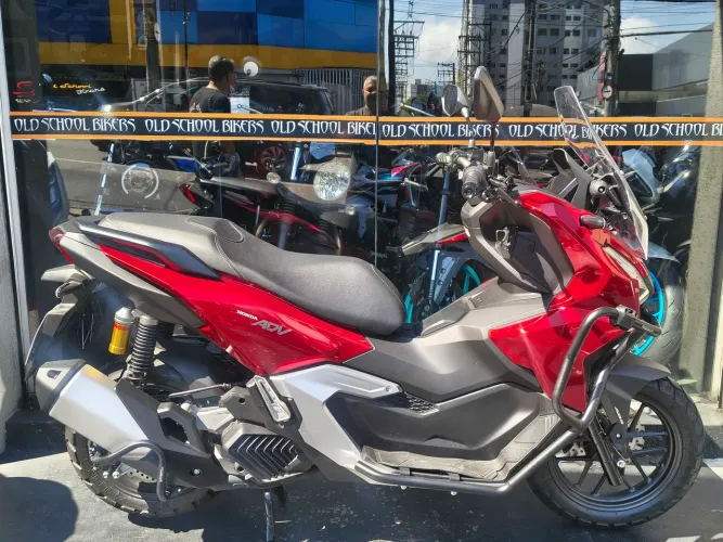 Honda ADV 160 26/26 apenas 170 km
