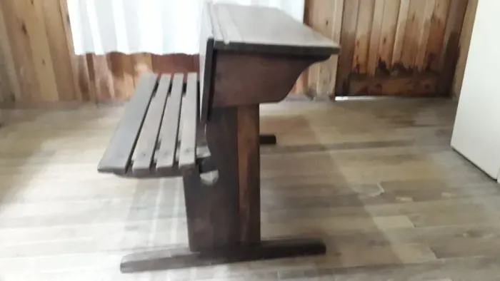 Carteira escolar antiga (dois lugares)