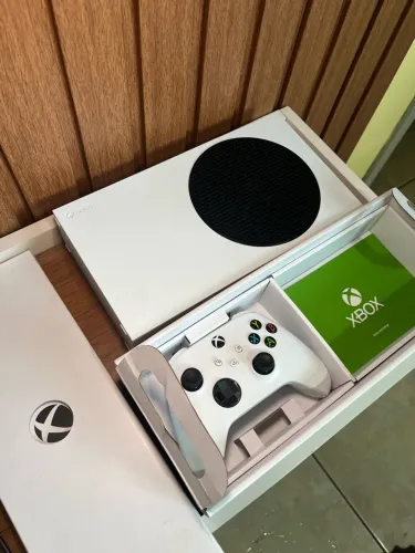 Xbox séries S semi novo