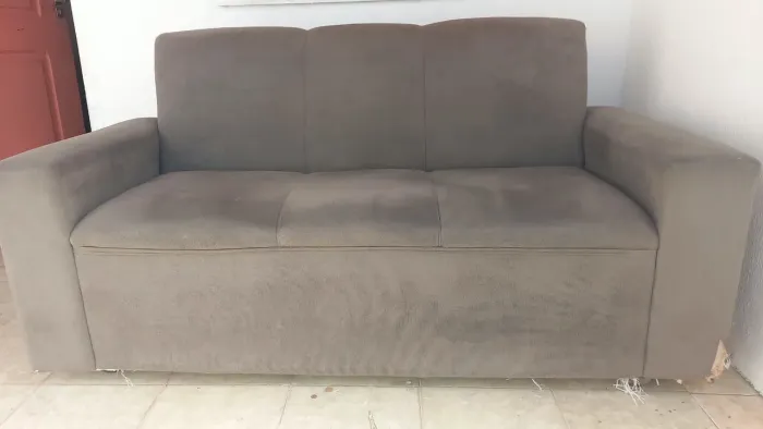 SOFÁ 3 LUGARES
